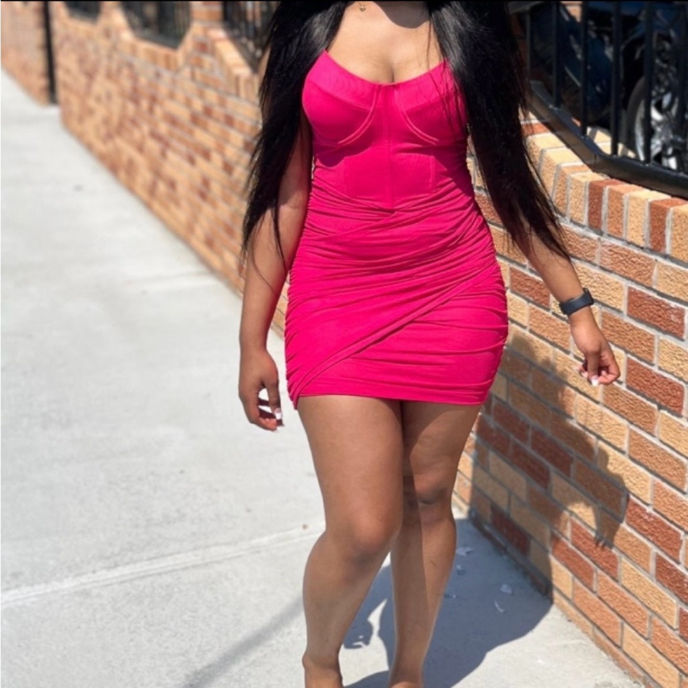 Pink Ruched Bodycon Mini Dress Sweetheart Neckline